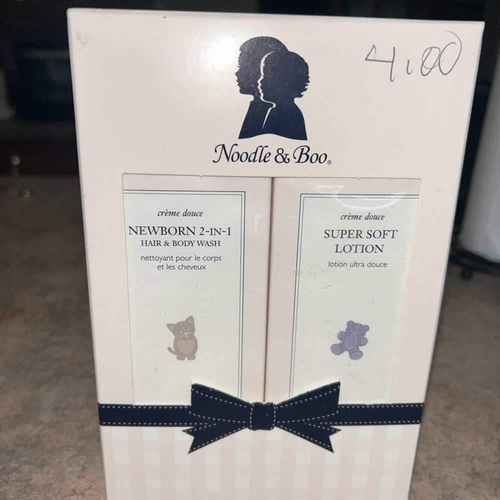 Noodle & Boo Newborn Baby Shower Gift Set Hair Body Wash & Super Soft Lotion 8oz